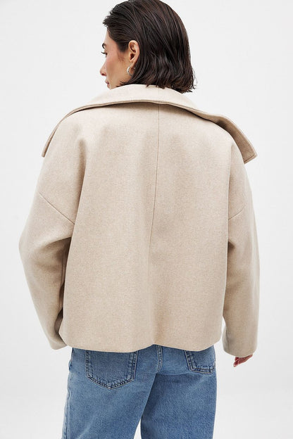 Elegant Autumn Trenchcoat