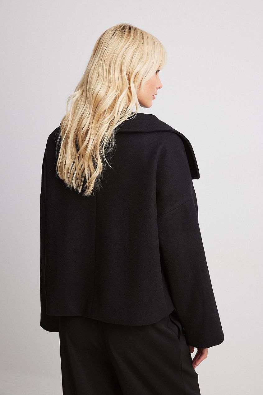 Elegant Autumn Trenchcoat