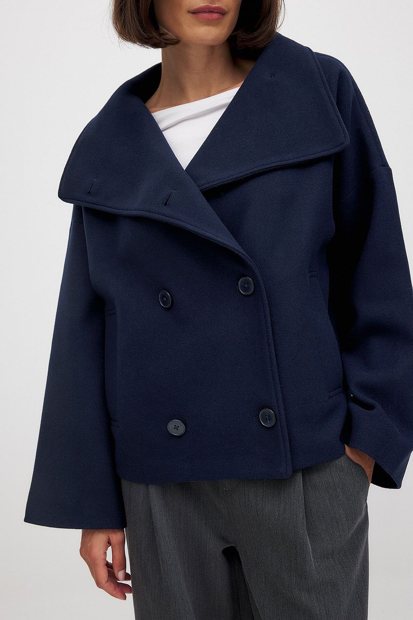 Elegant Autumn Trenchcoat