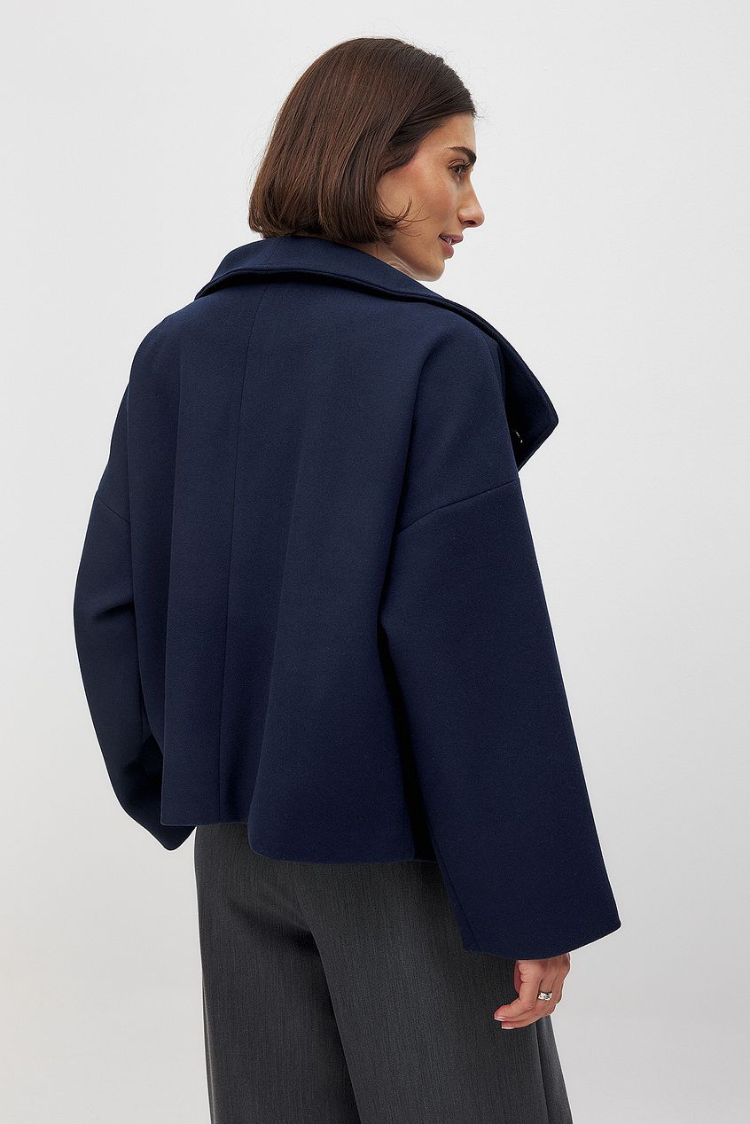 Elegant Autumn Trenchcoat